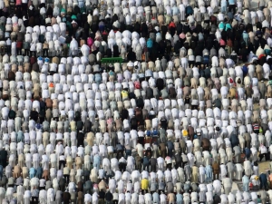 Muslim worshippers