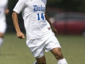 Junior Joe Pak Devotes Himself to Soccer and Economics			